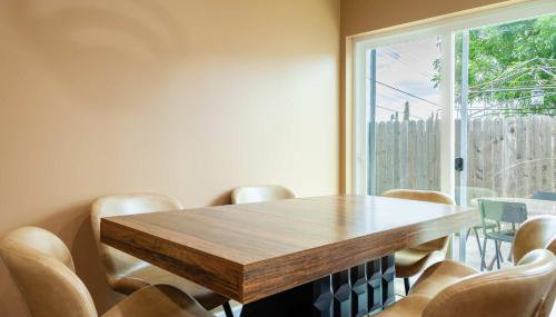 Cozy 2BR Home Mountain Views Pet Friendly - Foto 4