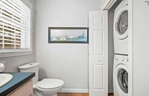 Cozy Bungalow Close to Downtown - Foto 26