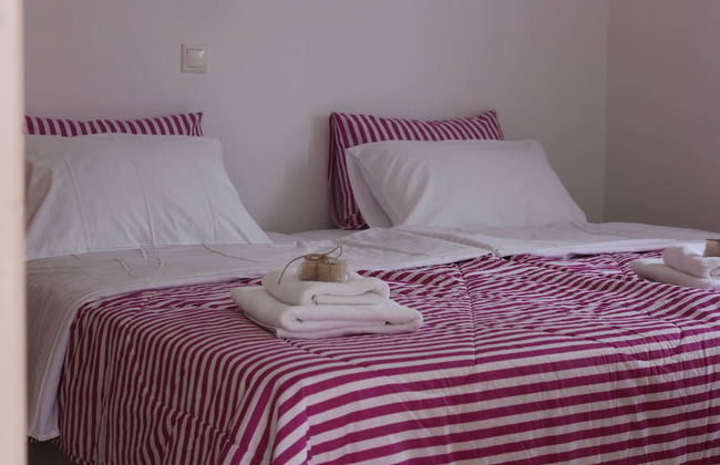 Aaron Studios Apartments - Photo 25