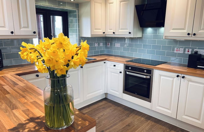 Detached 3 Bed Cottage, Mountain Views- Pets, Wifi - Foto 8