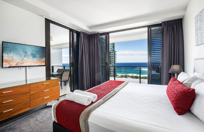 Ultra Broadbeach - Photo 4