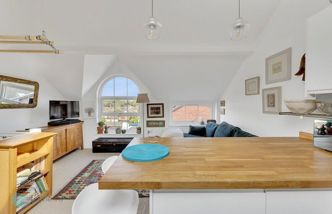 Bantham Mews by Pureserviced 1 Bedroom Luxury Mews - Photo 18