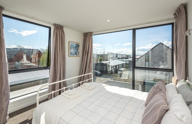 Kilmore Apartment - Photo 2