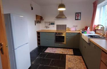 Cosy Holiday Home Acharacle Sleeps 6 - Photo 11