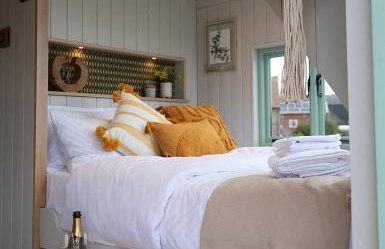 Luxury Retreat 30mins Taxi Ride From West London - Photo 6