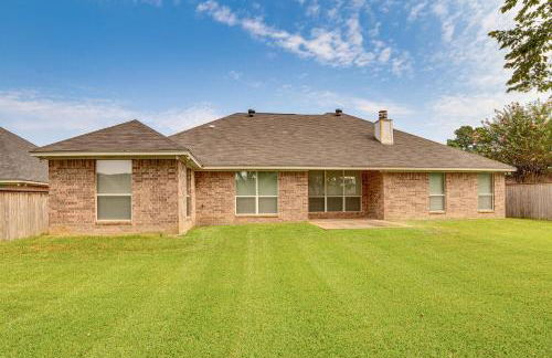 8 Mi to Lake Palestine Peaceful Family Retreat - Foto 28