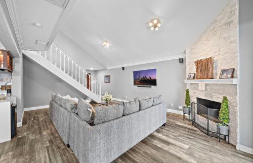 Houston Pool Escape Games WiFi Parking Pet - Photo 8