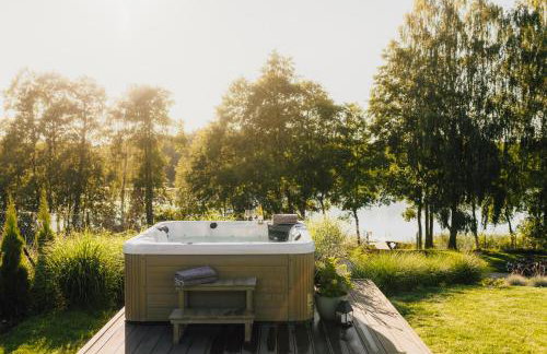 Kalwa Lake House - dom nad jeziorem z prywatnym pomostem i jacuzzi oraz sprzętem wodnym - Photo 3