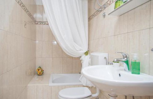 Beautiful Home In Zagvozd With Sauna - Foto 31