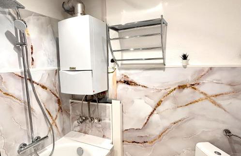 Central Living - renoviert & klimatisiert - Foto 9