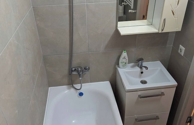 Charming Chișinău Apartment With Gas Heating & Hot Tub - Photo 12