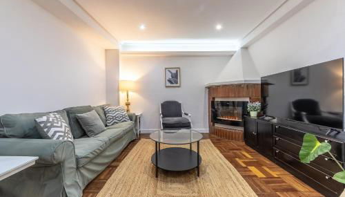 Charming 4 Double Bed Steps from the Old Town - Foto 2