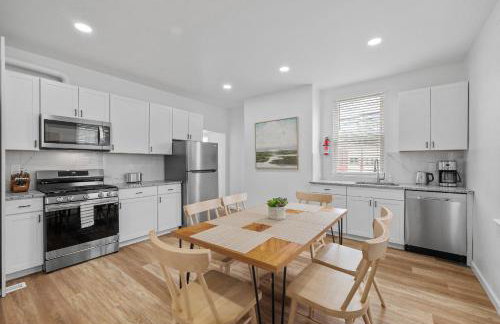 Pittsburgh Spacious and Modern Three Bedroom Apartment with Free Parking - Foto 8