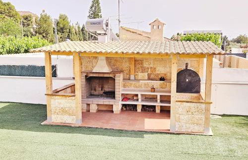 The Grand Pool Chalet and BBQ - Photo 14