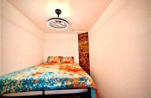 The Upstairs Escape - Foto 20