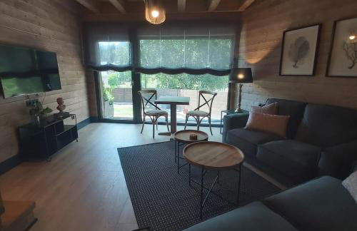 Casa Sallent con bañera hidromasaje y jardín - Foto 9