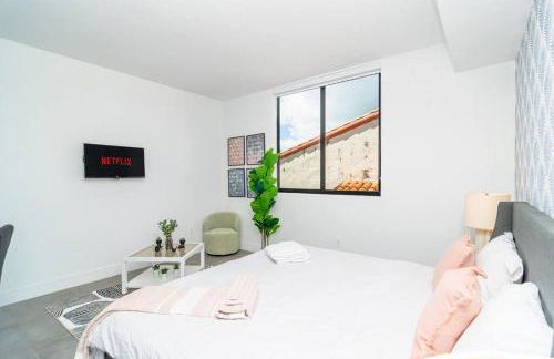 Centrally Located 1BR with King Bed Near Brickell, Airport Downtown and Wynwood - Foto 11