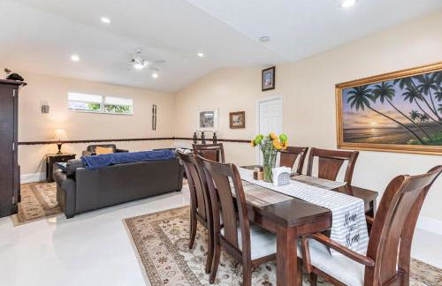 Tropical Oasis with Heated Pool - Photo 31