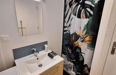 Jeny 3 - Duplex 4 pers - Wifi - 10mn Hypercentre - Lave linge - Calme - Foto 6