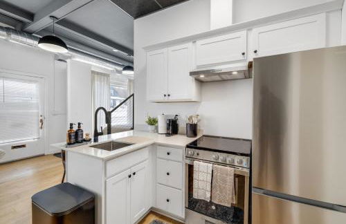 Modern Loft in Downtown Royal Oak - Foto 18