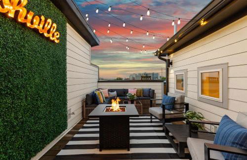 Walk to Vanderbilt and Belmont with Garage and Rooftop Deck - Foto 49