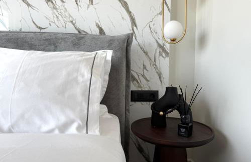 Celeste Luxury Villas - Photo 37