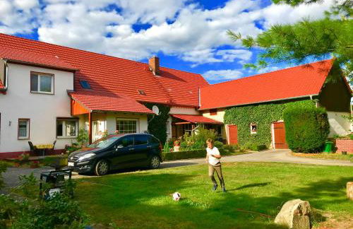 Top-moderne Ferienwohnung und Apartments auf früherem wunderschönen Bauernhof im Elbe-Elster-Kreis in Brandenburg bei Herzberg-Elster, Schönewalde, Holzdorf - Foto 18