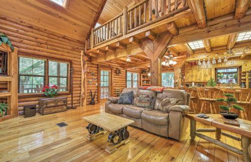 Log Cabin Sanctuary in Inverness with Furnished Deck - Foto 16