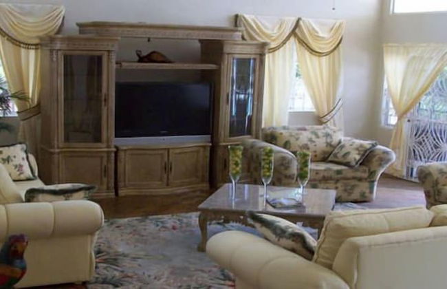 Celebrity Villa Jamaica - Photo 7