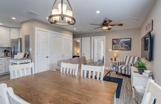 The Olympic Guest House 2 Bdrm Modern Perfection - Photo 12