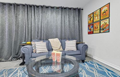 Luxe Family Escape with Games Hot Tub and Yard - Foto 37