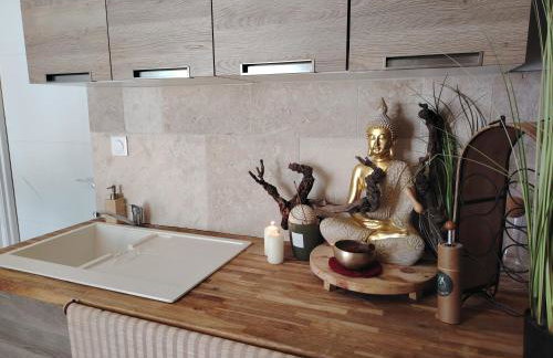 Suite romantique avec jacuzzi privatif - Photo 14