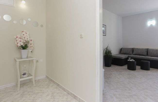 Apartment in Katel Gomilica Near Beach - Foto 19
