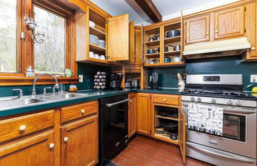 Enola Trail Getaway - bikes, rural, BBQ ,King bed, patio - Foto 9