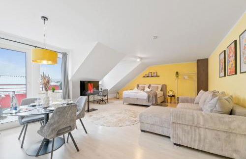 Kingsize Bett, Balkon, Arbeitsplatz, Netflix - Foto 1