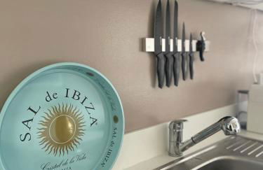 HAPPY PLACE mit Sonnen-Balkon und Stellplatz nur 400 m zum Strand - Foto 13