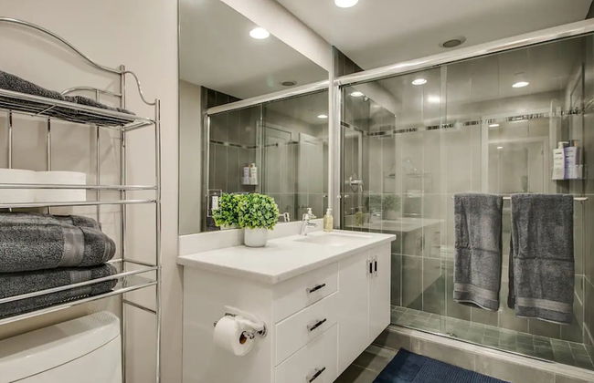 Luxe 4 Bdrm W/pool and Spa on Golf Course Lot! - Foto 25