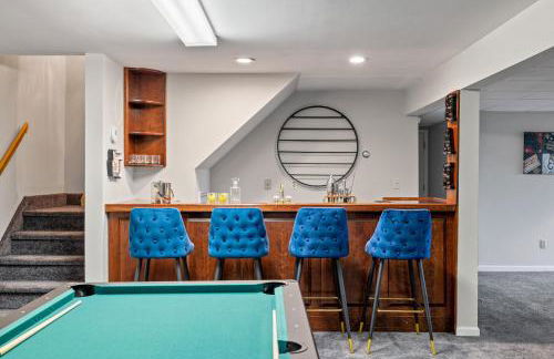 Huge Retreat w Alaska King, Pool & Jacuzzi Tub Indoor - Foto 8