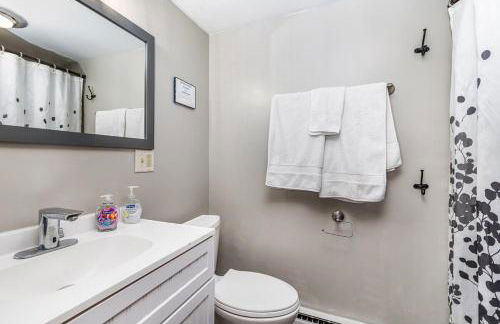 Cozy Retreat at Farmstead - Foto 8