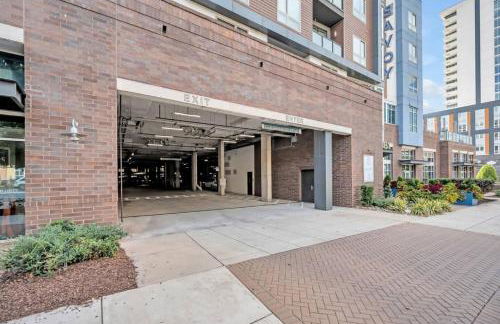 Queen City Breeze - Parking, Pool, Walkable - Foto 57