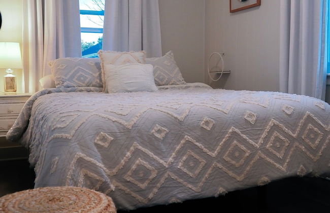 Apartment w Private Balcony Close to Beach - Foto 5