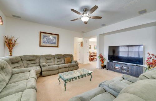 22 Mi to Disney Kissimmee Home with Pool and Hot Tub - Foto 2