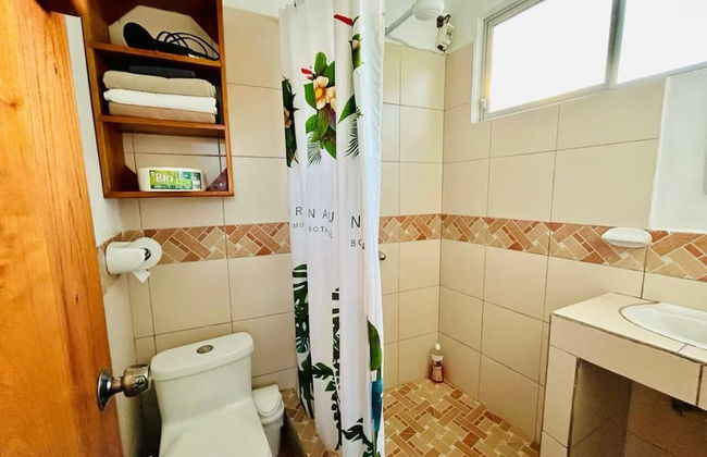 Del mar del Galapagos - Photo 34