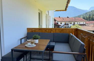 Neubau, Bergpanorama, gute Lage, Tiefgarage - Foto 24