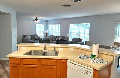 Private pool villa with game room close to theme parks! - Foto 16