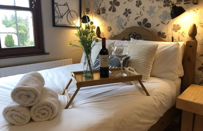 Picturesque Village House - Photo 9