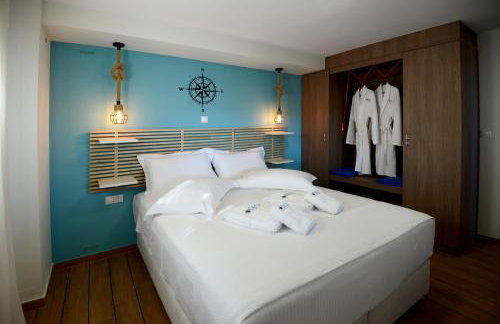 Deck2 Syros Premium Apartments - Photo 24