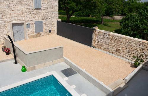 Designer Villa Simone - Modern & Heritage Style with Office - Foto 9