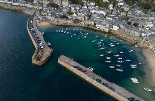 Tides Reach - Free WiFi - Harbourside - Wood Burner - Coffee Machine - Photo 30