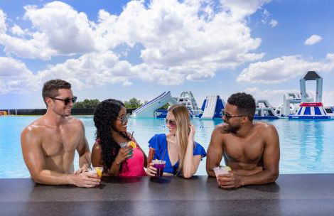 Designer Villa with Heated Pool, BBQ, Firepit, Ideal for Families & Groups - Photo 43